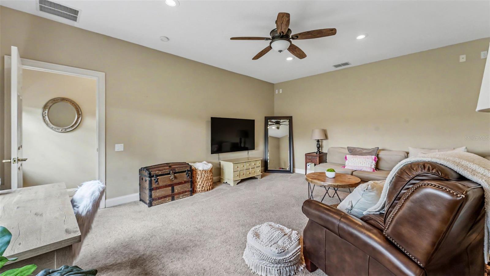WHISPER WOODS AT EAGLEBROOKE - Residential