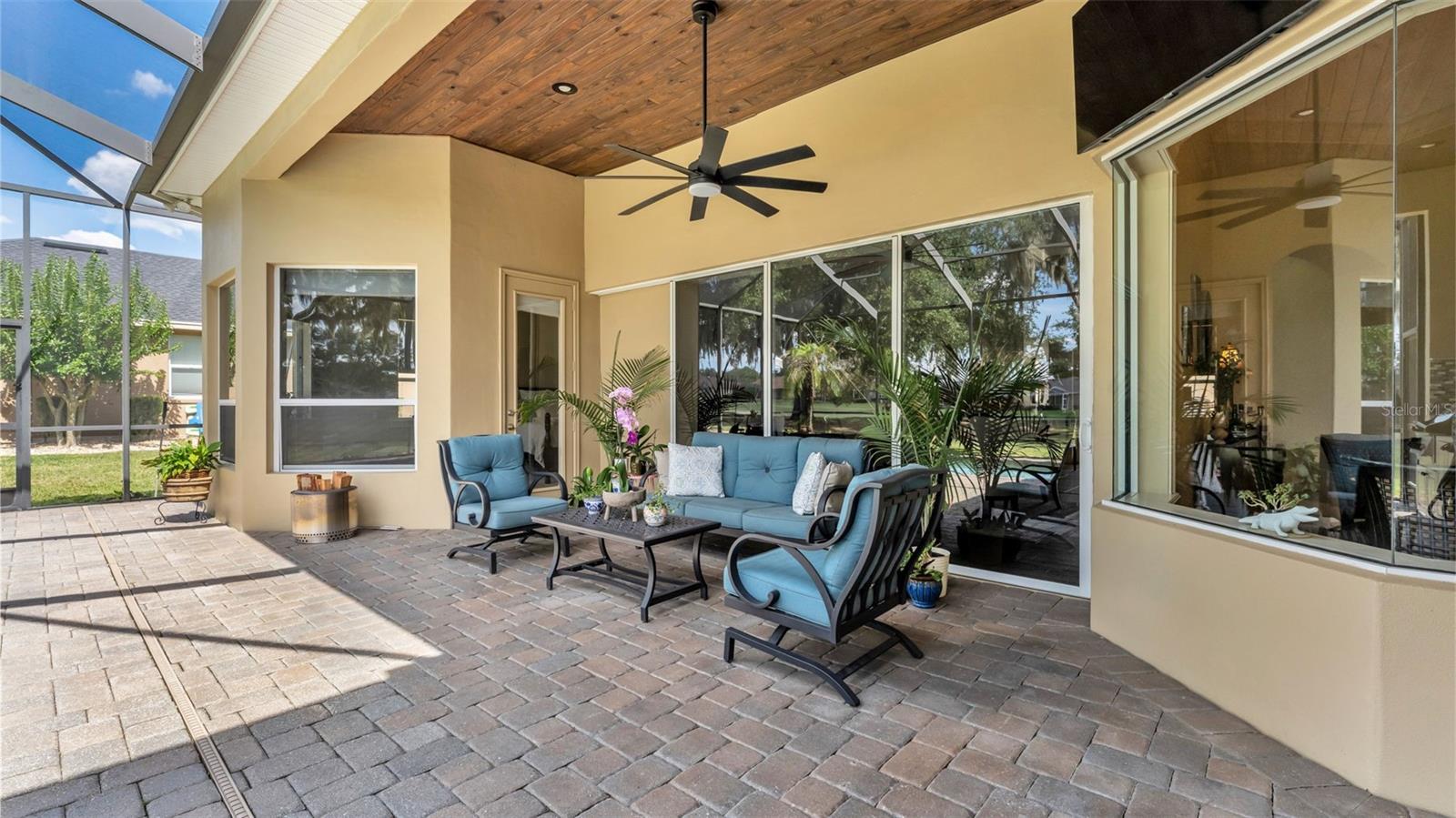 WHISPER WOODS AT EAGLEBROOKE - Residential