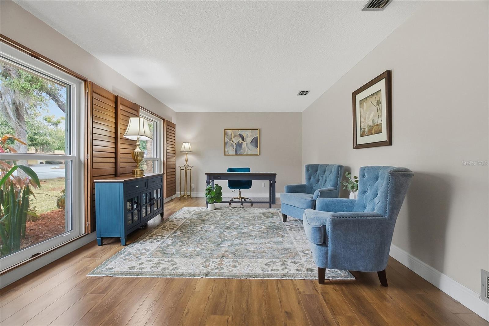 SWEETWATER OAKS SEC 04 - Residential