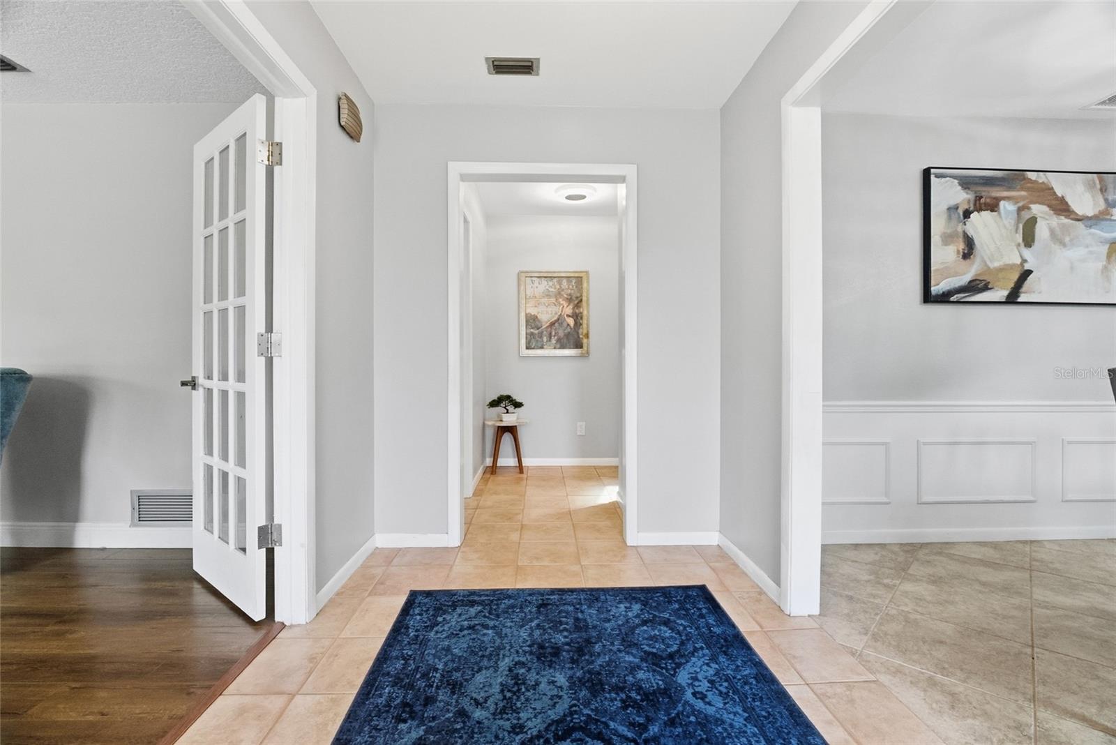 223 ROYAL OAKS CIRCLE