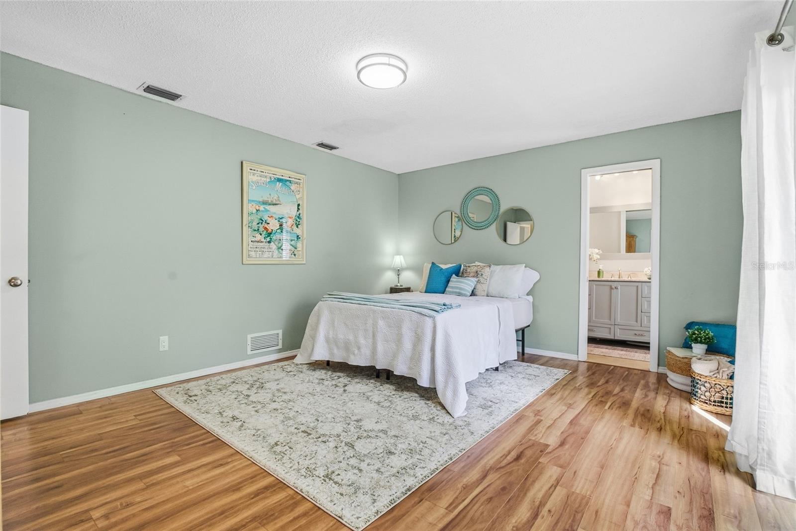 SWEETWATER OAKS SEC 04 - Residential