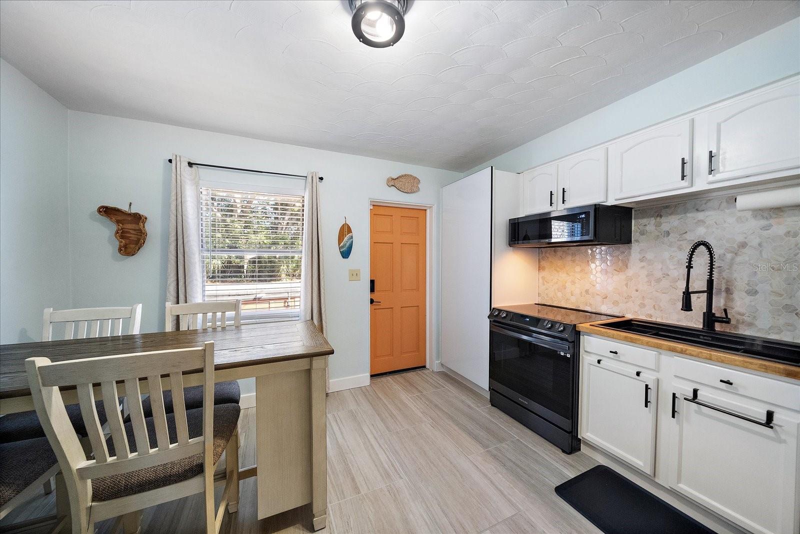 BIDWELL HEIGHTS - Residential