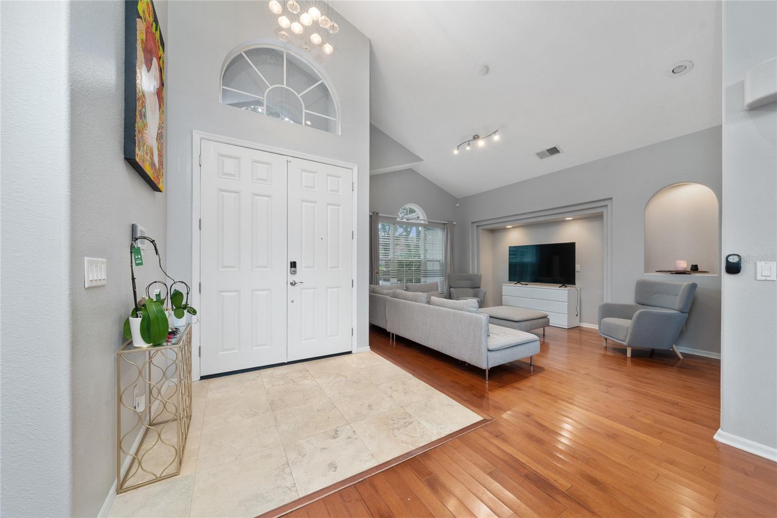 VISTA ROYALE - Residential