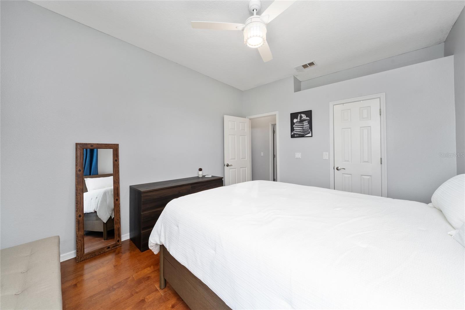 VISTA ROYALE - Residential