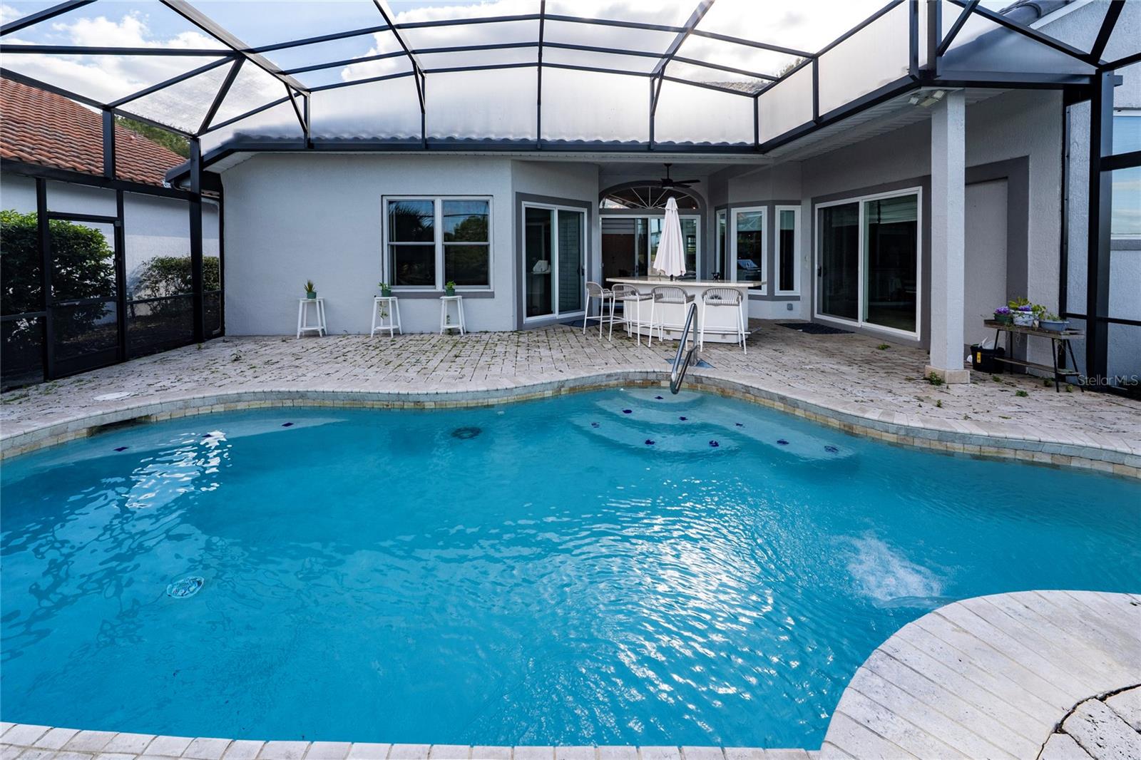 VISTA ROYALE - Residential