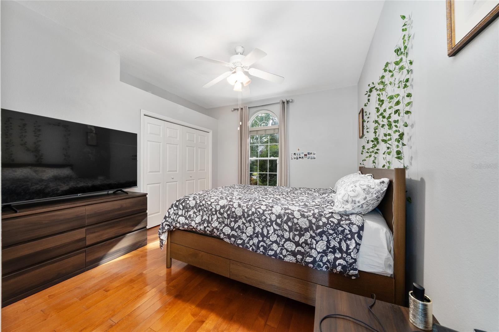 VISTA ROYALE - Residential