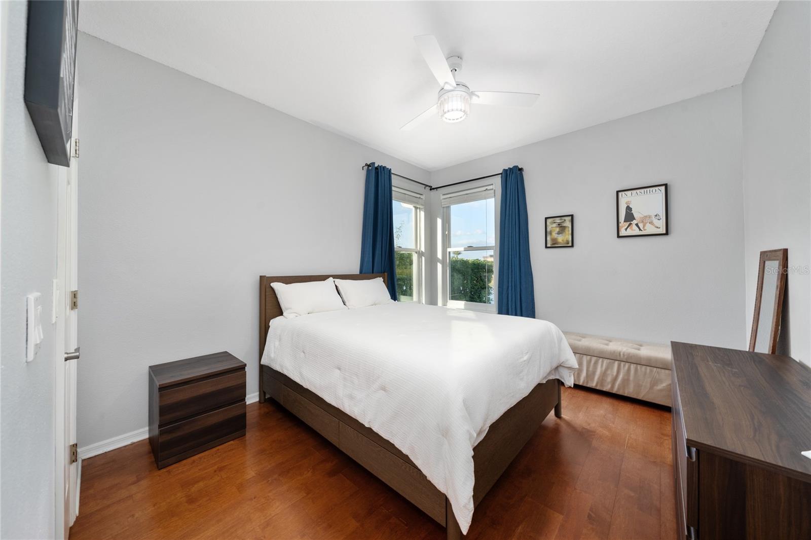 VISTA ROYALE - Residential