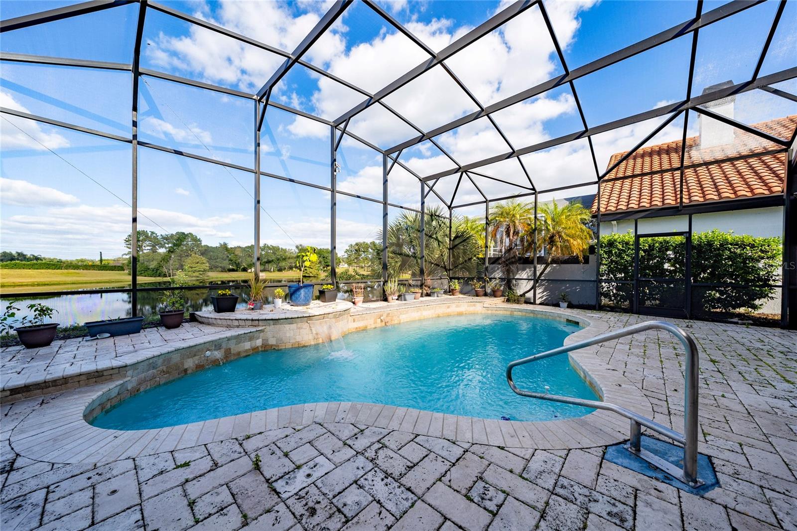 VISTA ROYALE - Residential