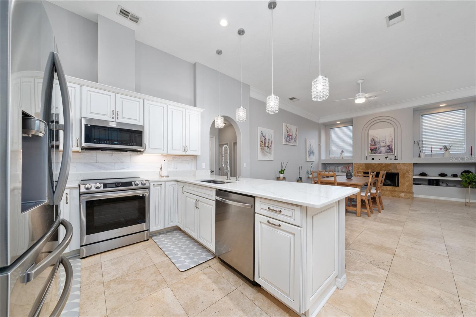 VISTA ROYALE - Residential