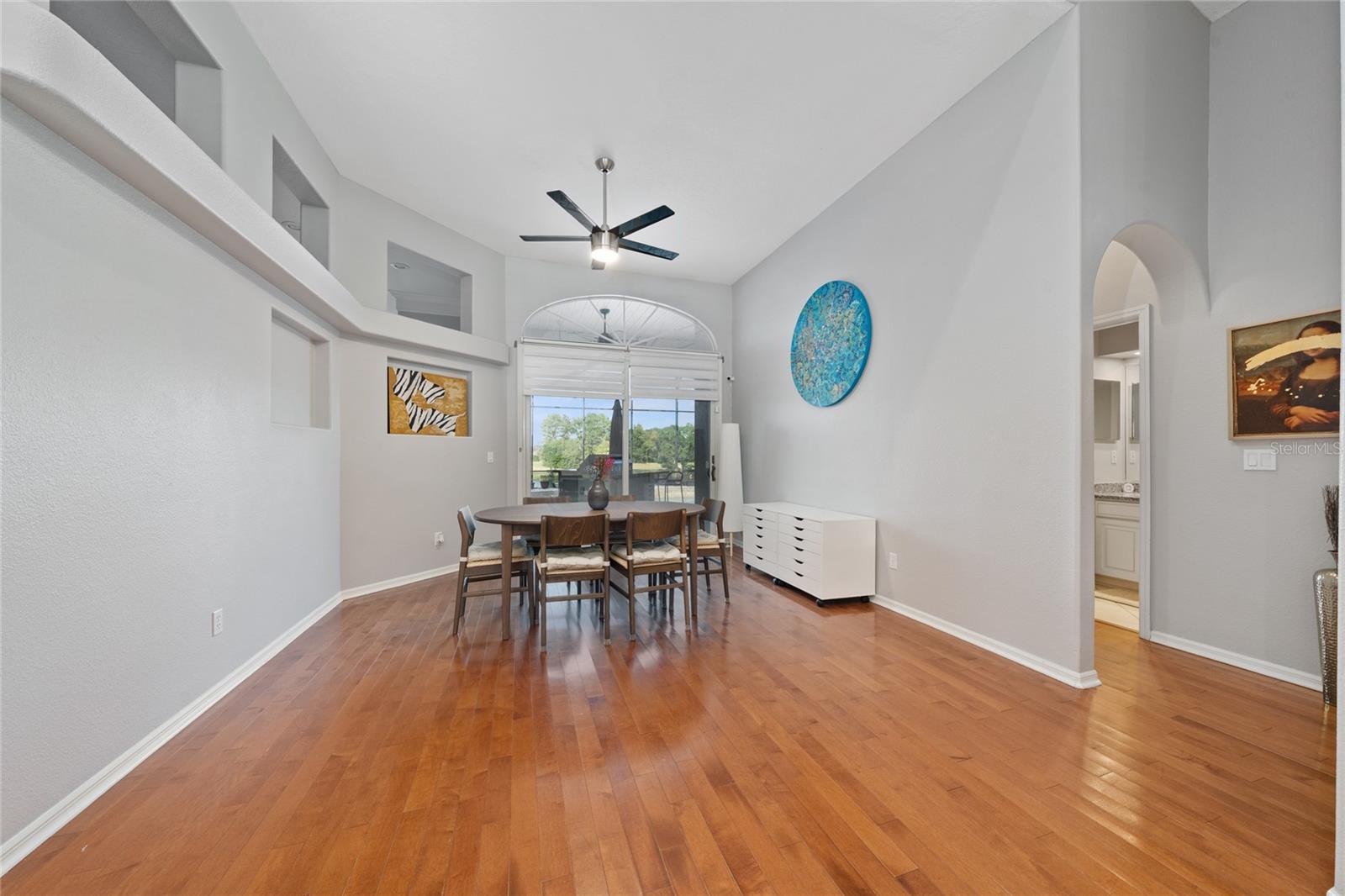 VISTA ROYALE - Residential