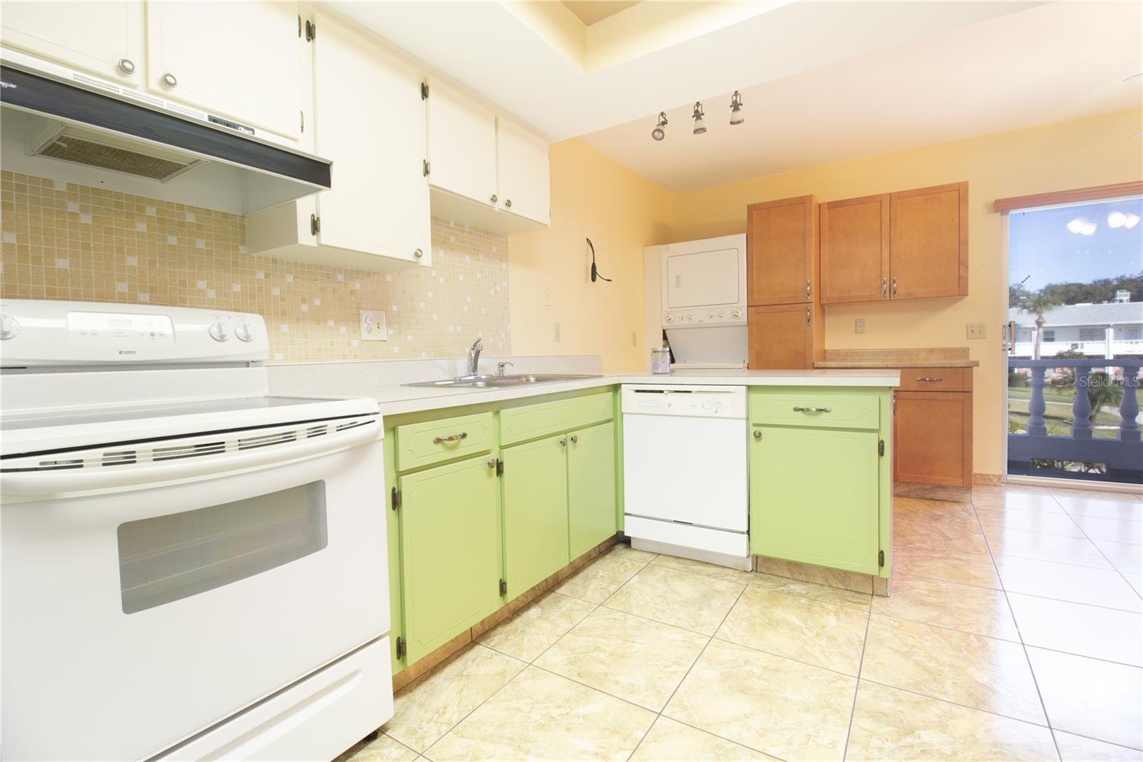 IMPERIAL EMBASSY CONDO - Residential