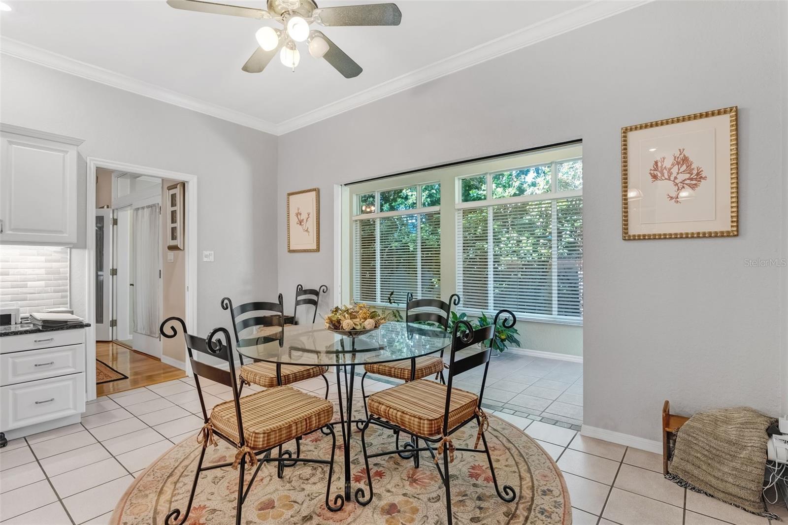 CRESTWOOD OAKS - Residential