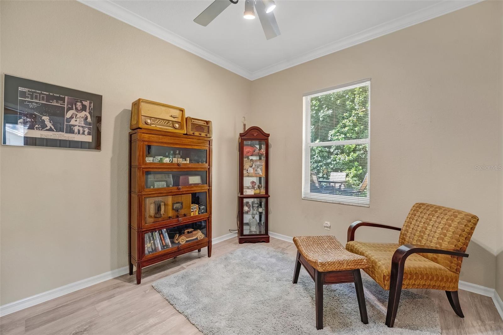 CRESTWOOD OAKS - Residential