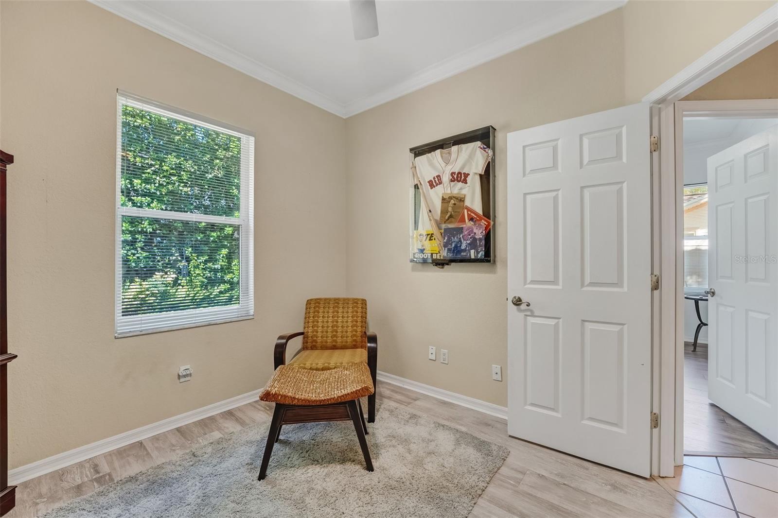 CRESTWOOD OAKS - Residential