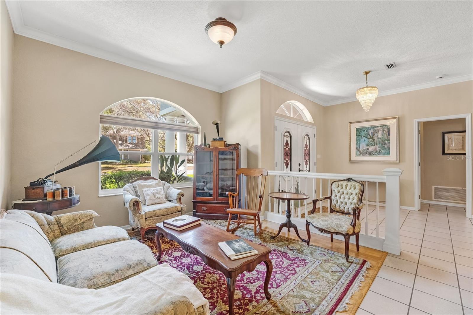 CRESTWOOD OAKS - Residential