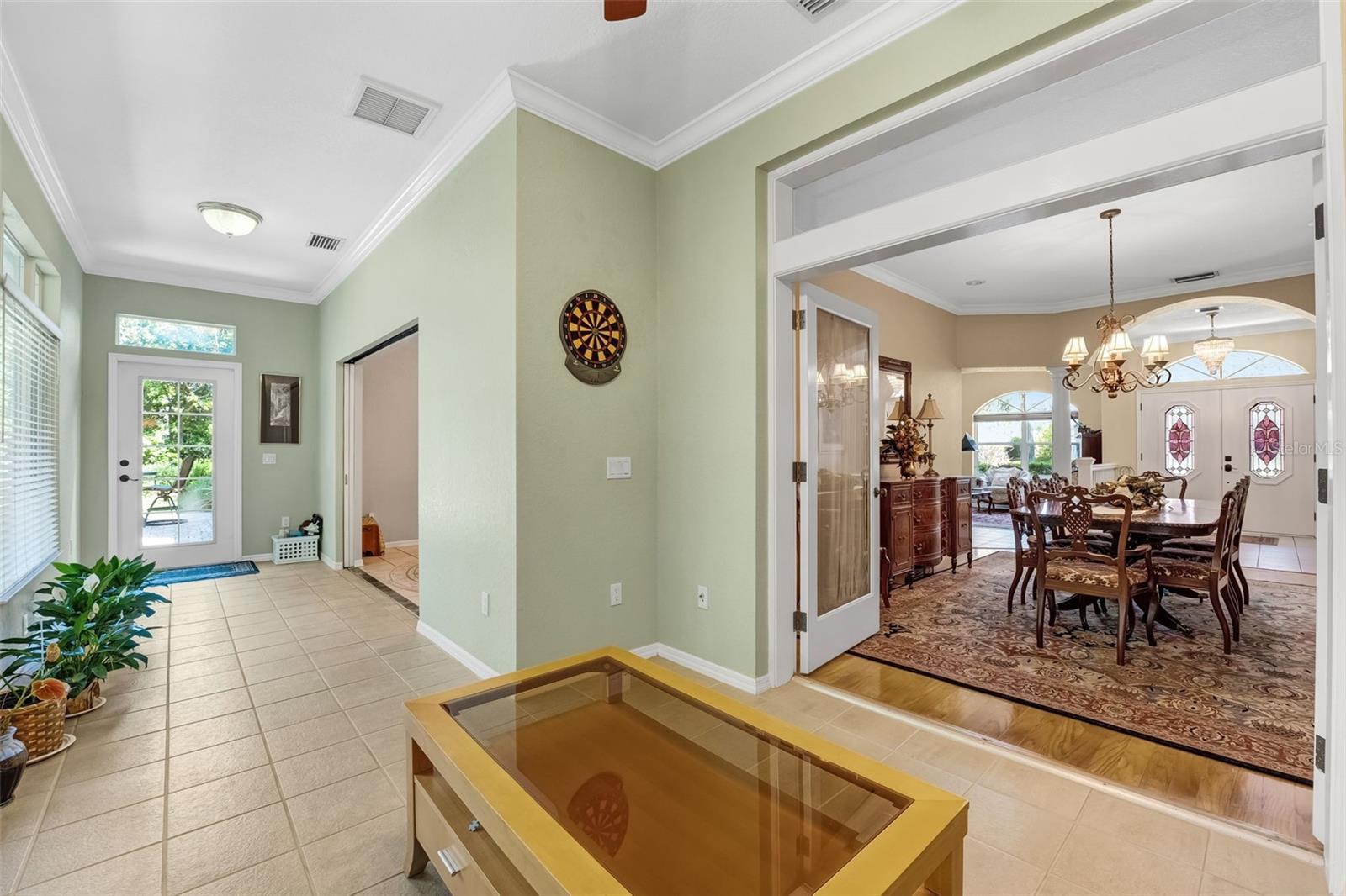 CRESTWOOD OAKS - Residential