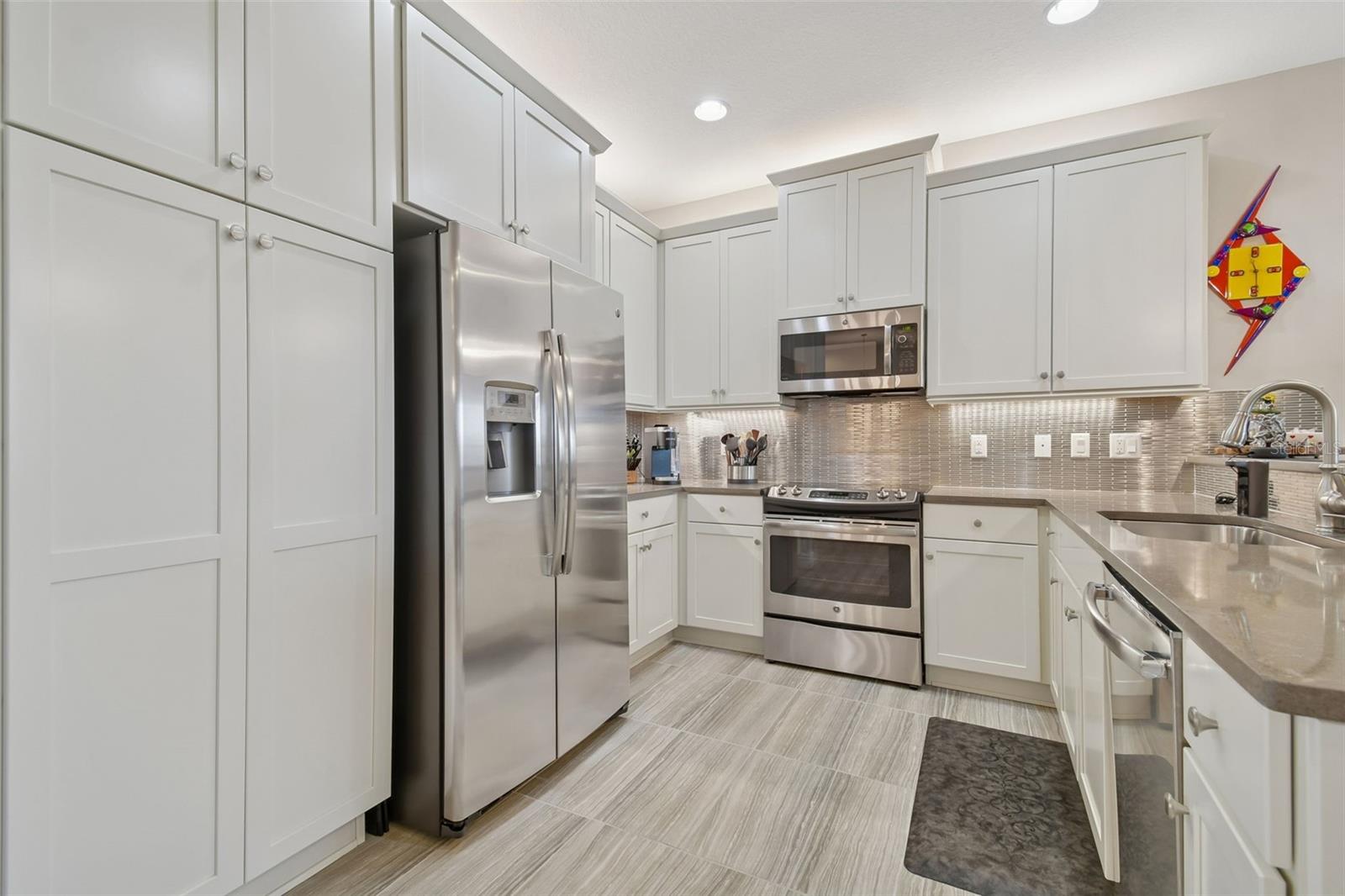 VALENCIA LAKES TR N - Residential