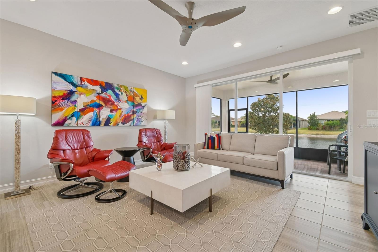 VALENCIA LAKES TR N - Residential