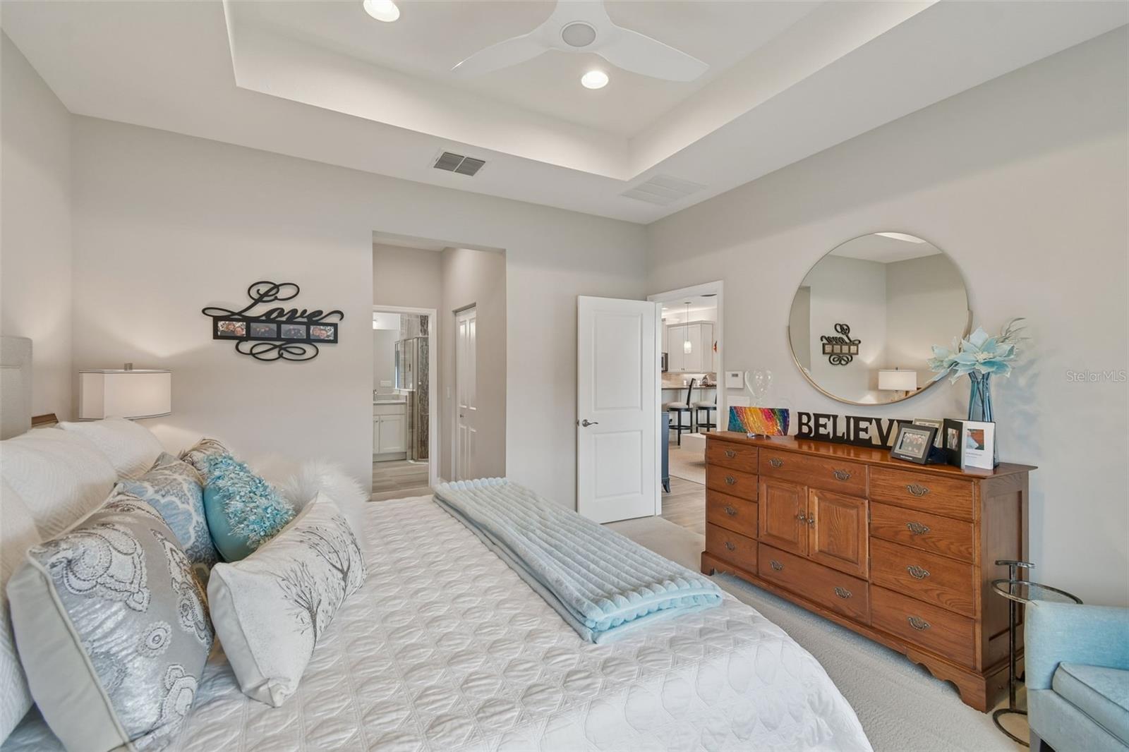 VALENCIA LAKES TR N - Residential