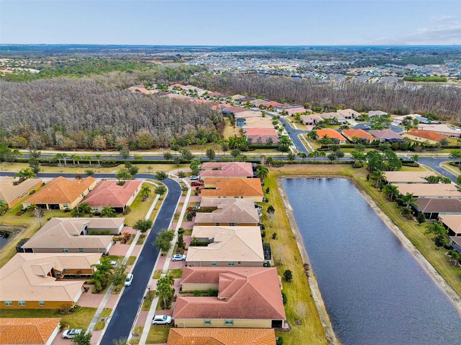 VALENCIA LAKES TR N - Residential