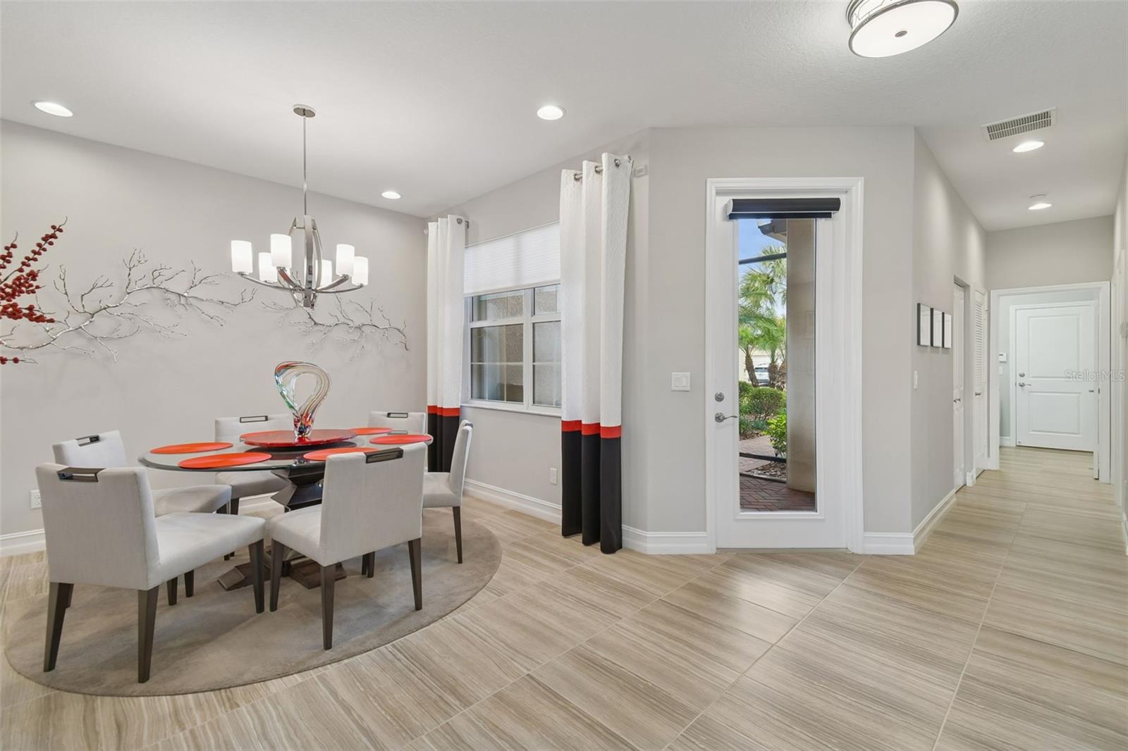 VALENCIA LAKES TR N - Residential