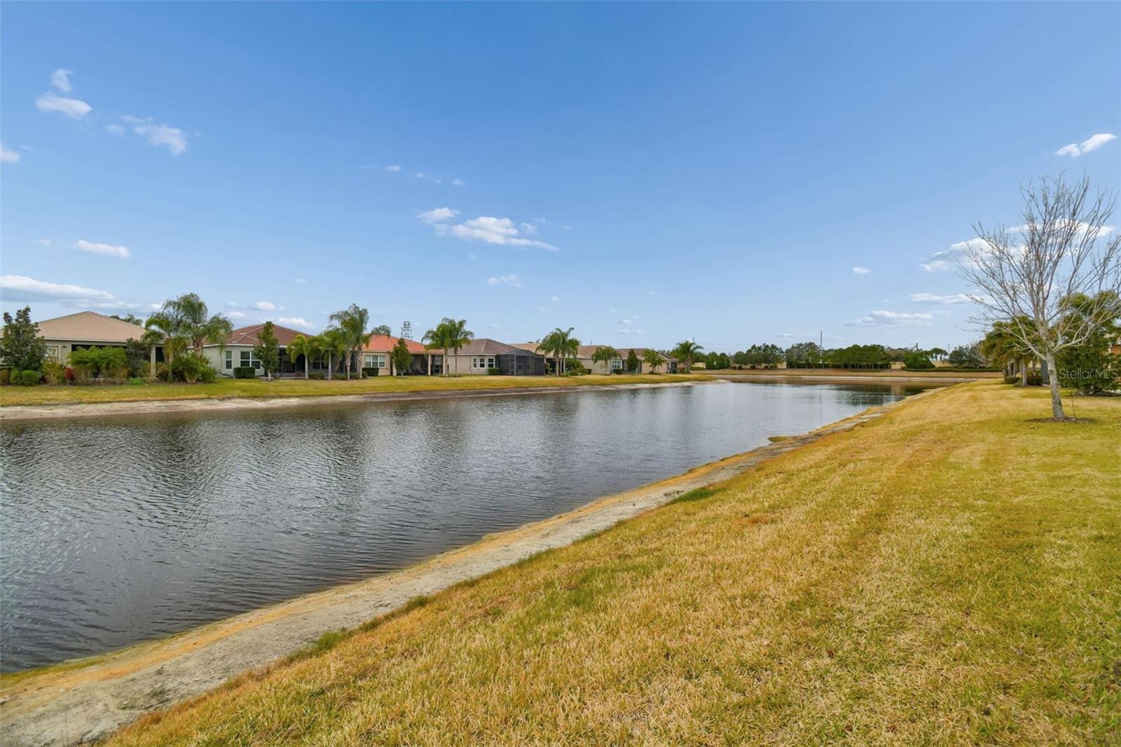 VALENCIA LAKES TR N - Residential