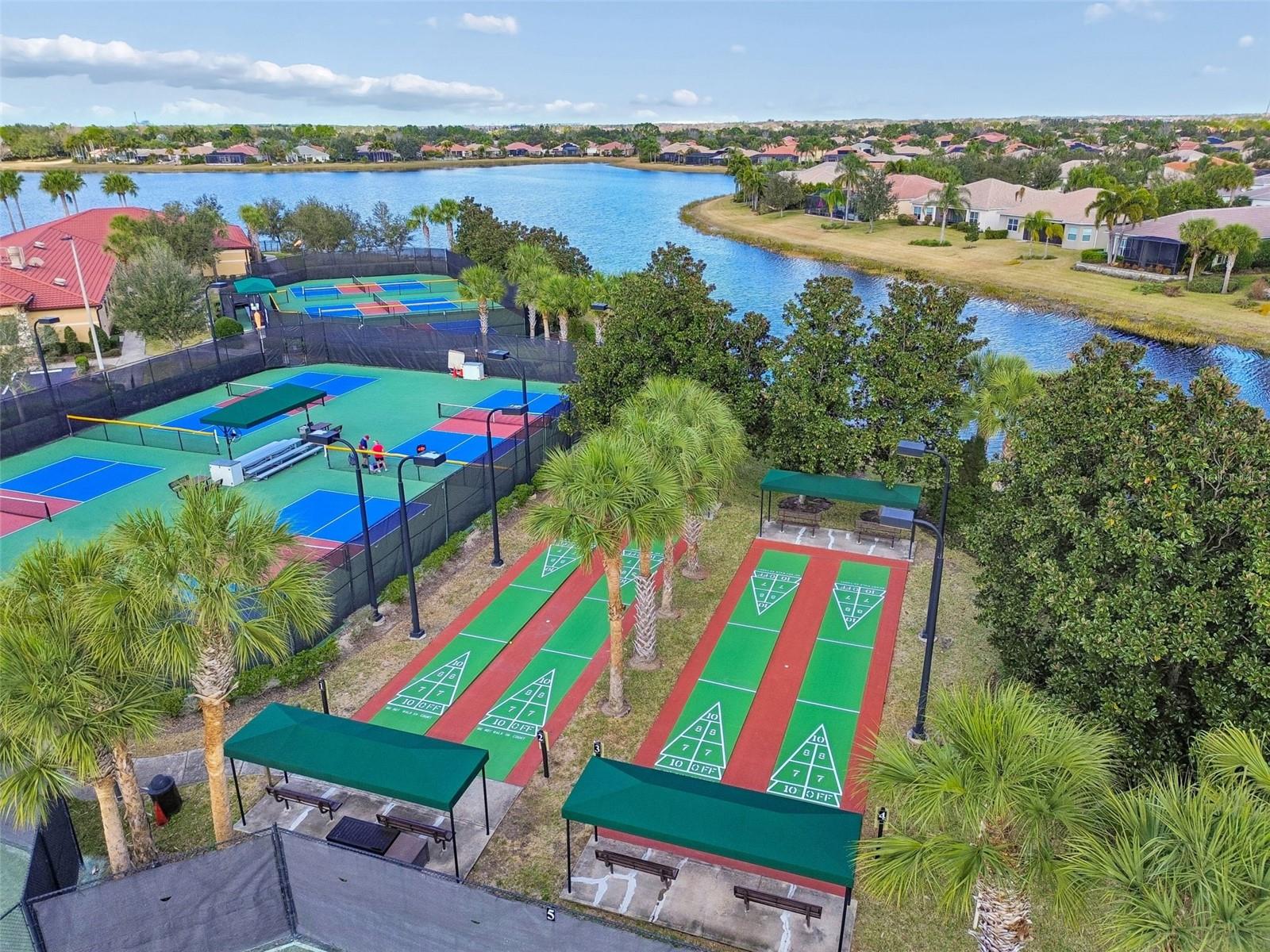 VALENCIA LAKES TR N - Residential