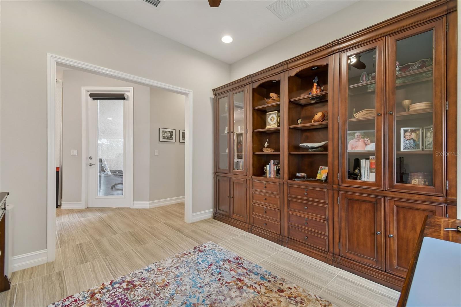 VALENCIA LAKES TR N - Residential