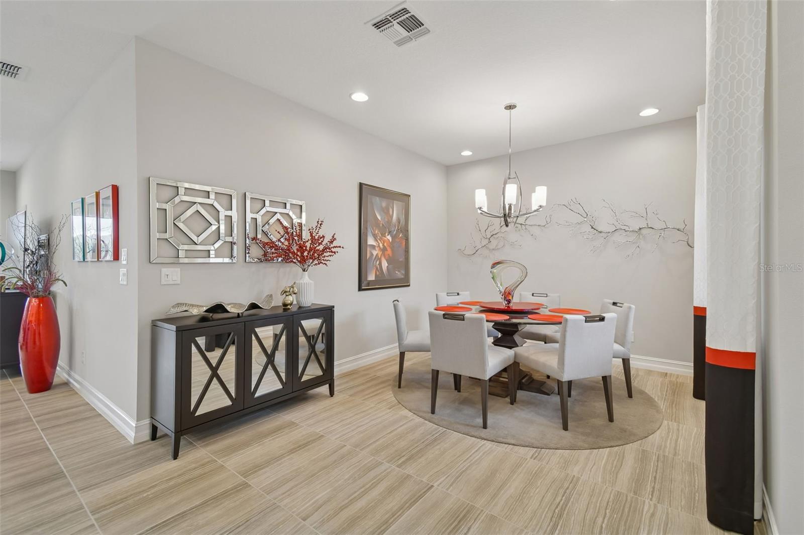 VALENCIA LAKES TR N - Residential