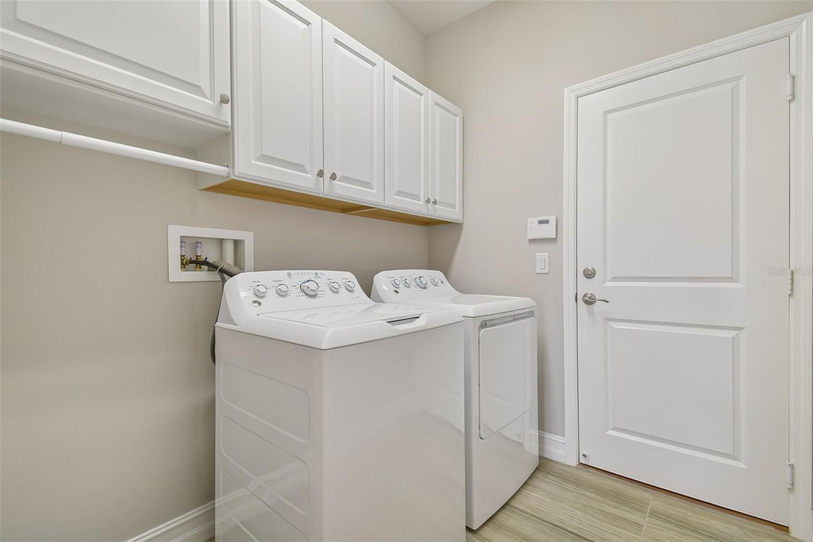 VALENCIA LAKES TR N - Residential