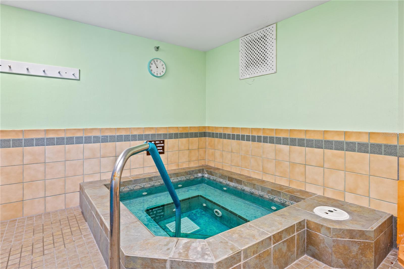 OCEANS ATRIUM ONE CONDO - Residential