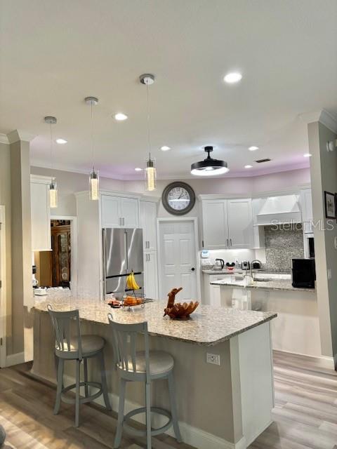 PICKETTS COVE - Residential