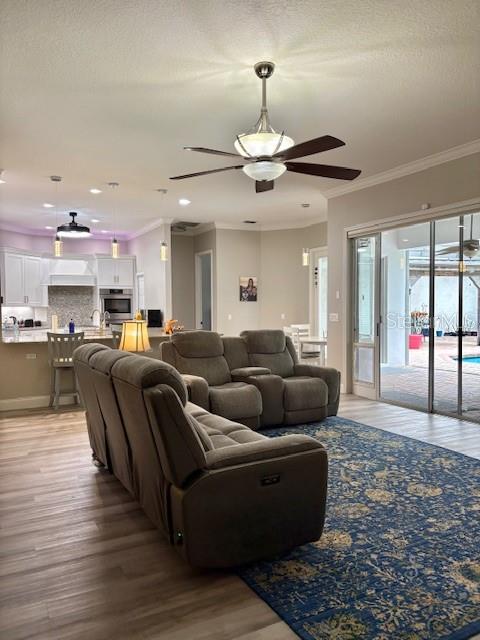 PICKETTS COVE - Residential