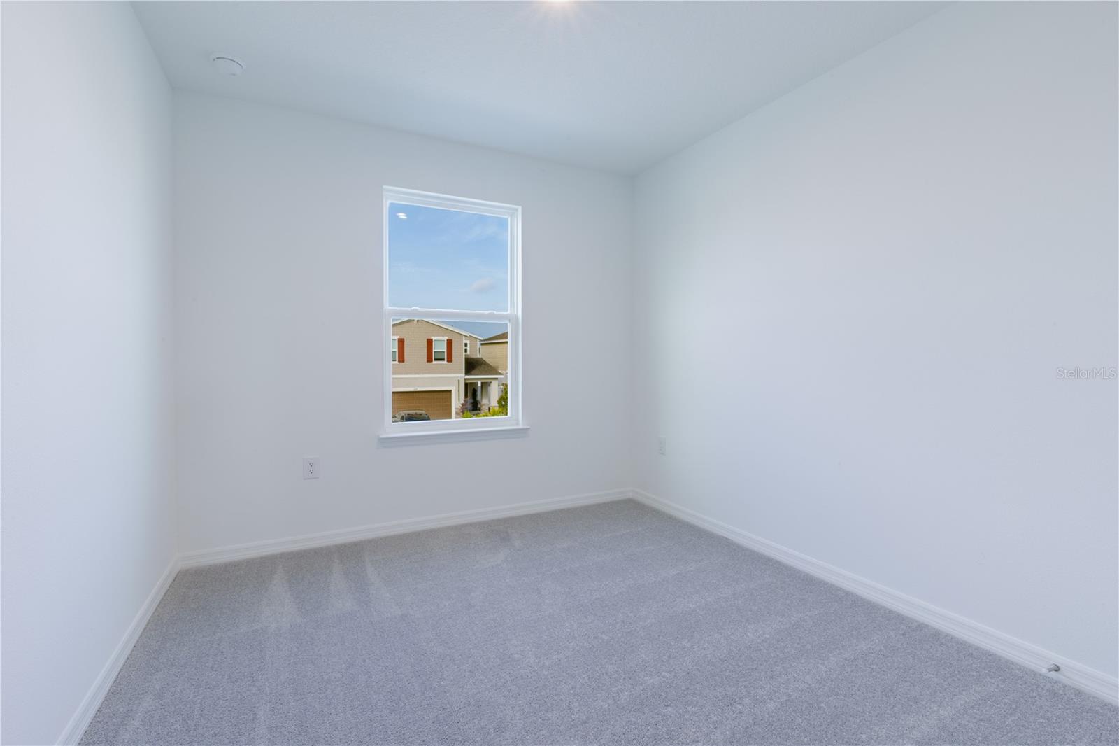 AVALON PARK TAVARES - Residential Lease