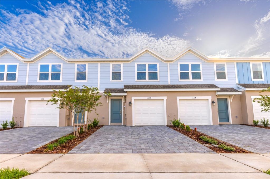 Photo of 3328 Thicket Street, Tavares, FL 32778 (MLS # O6358149)