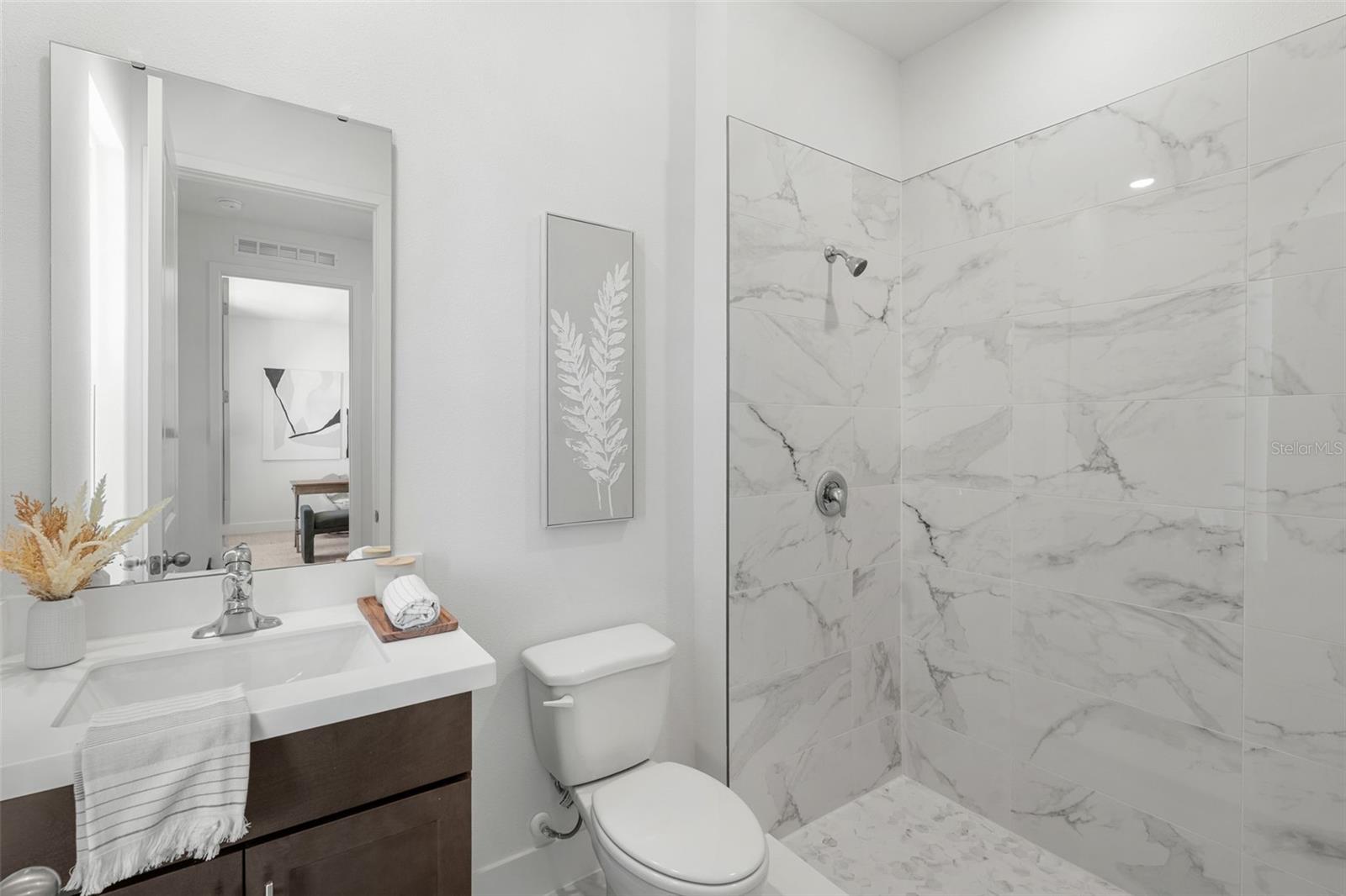 EDEN CREST - Residential