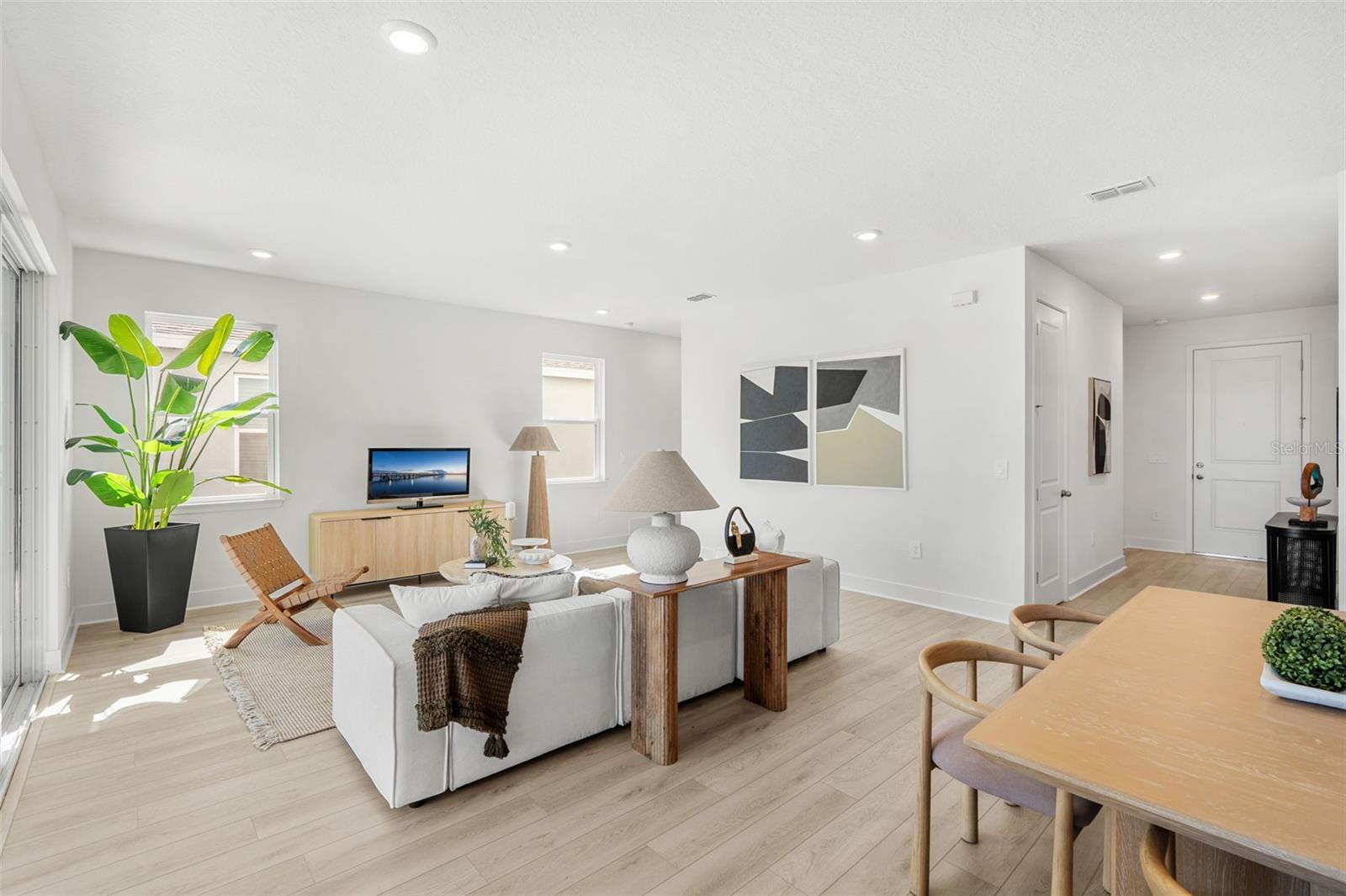 EDEN CREST - Residential