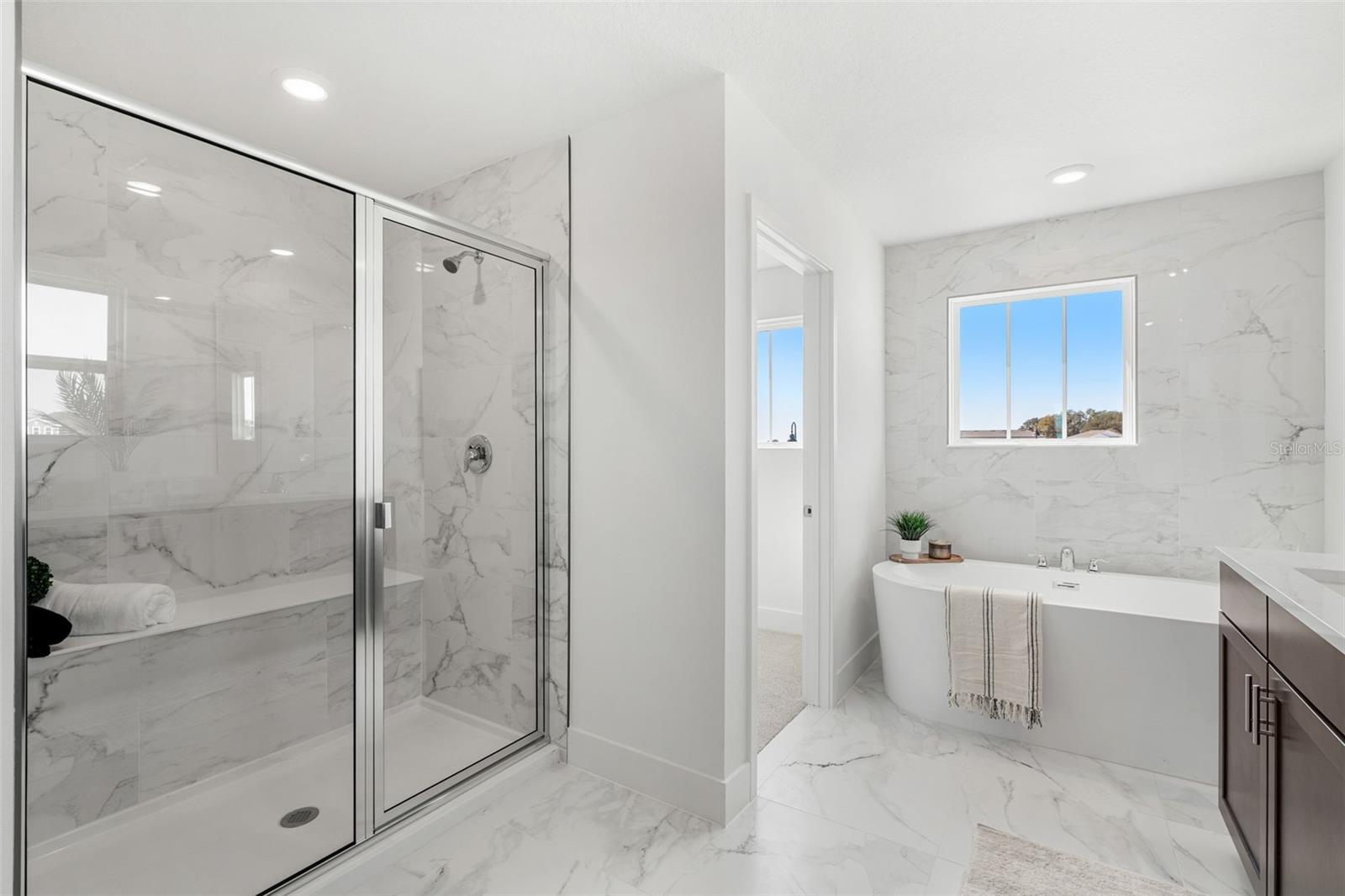 EDEN CREST - Residential