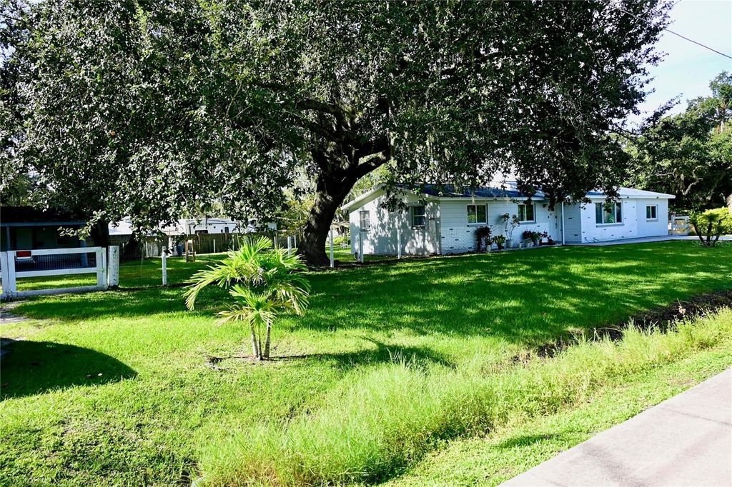 Photo of 2858 Pershing Street, Kissimmee, FL 34741 (MLS # S5136158)