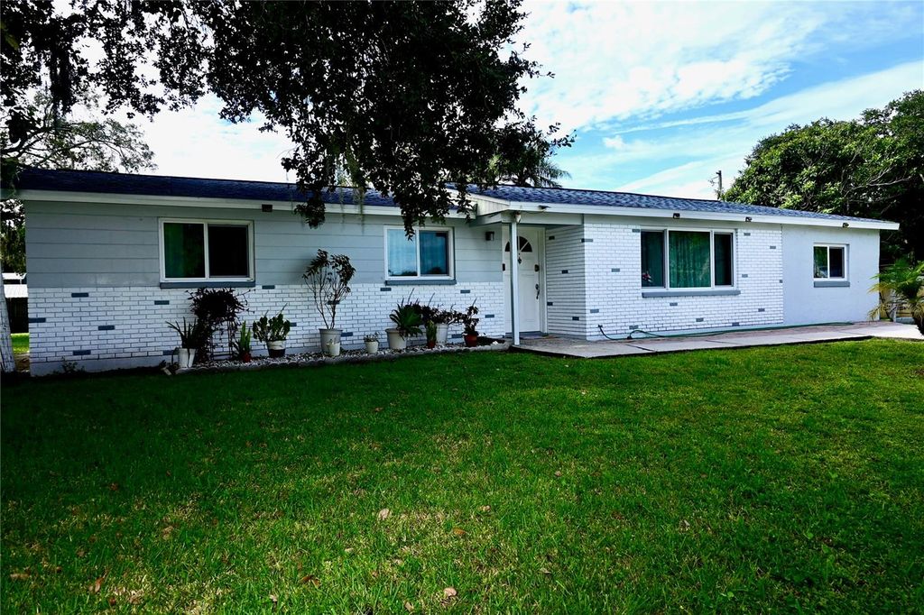 Photo of 2858 Pershing Street, Kissimmee, FL 34741 (MLS # S5136158)