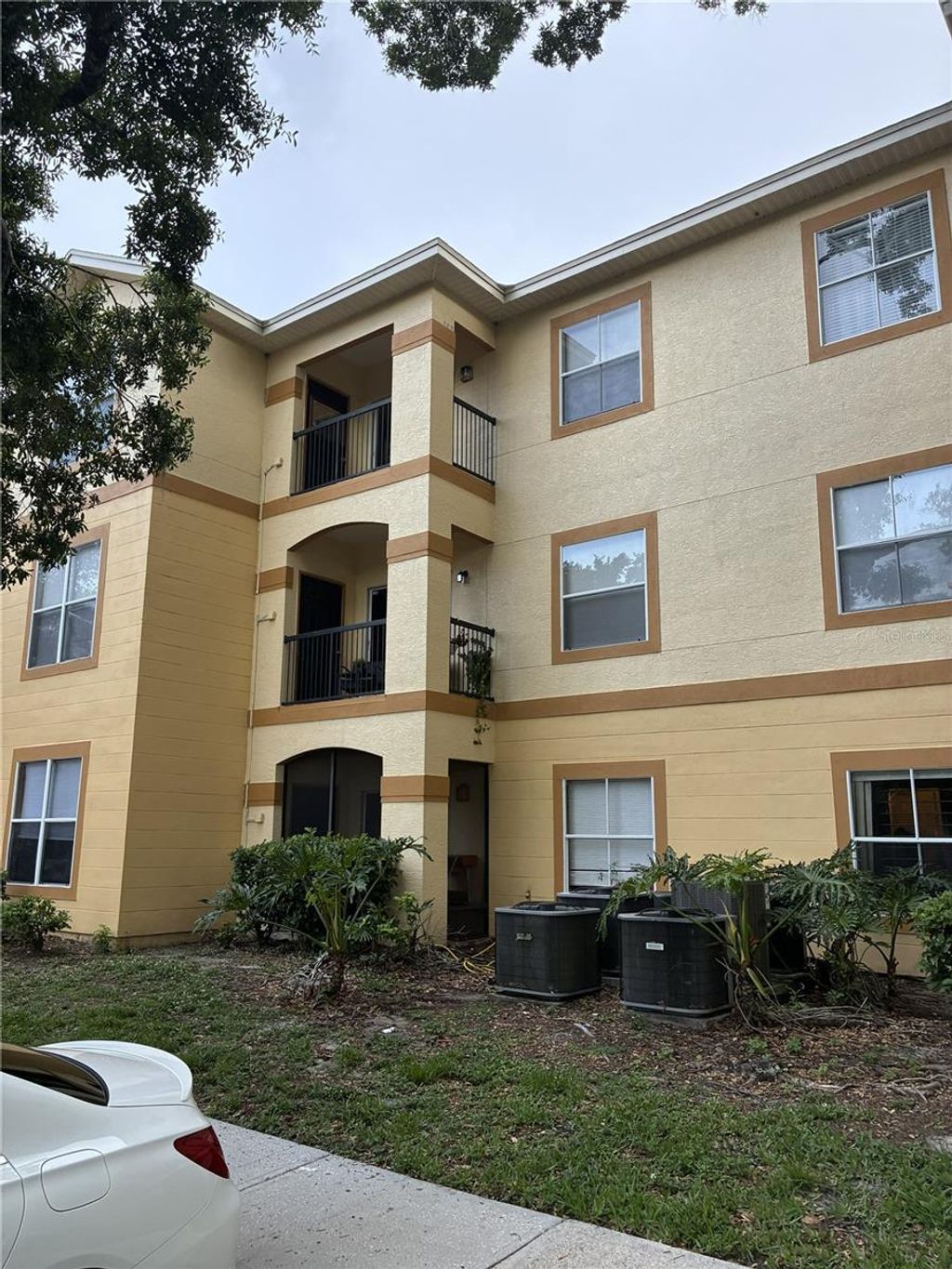 Photo of 5618 Pinnacle Heights Circle #309, Tampa, FL 33624 (MLS # TB8512645)