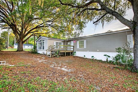 Photo of 11065 NE 145th Lane, Fort Mccoy, FL 32134 (MLS # OM721259)