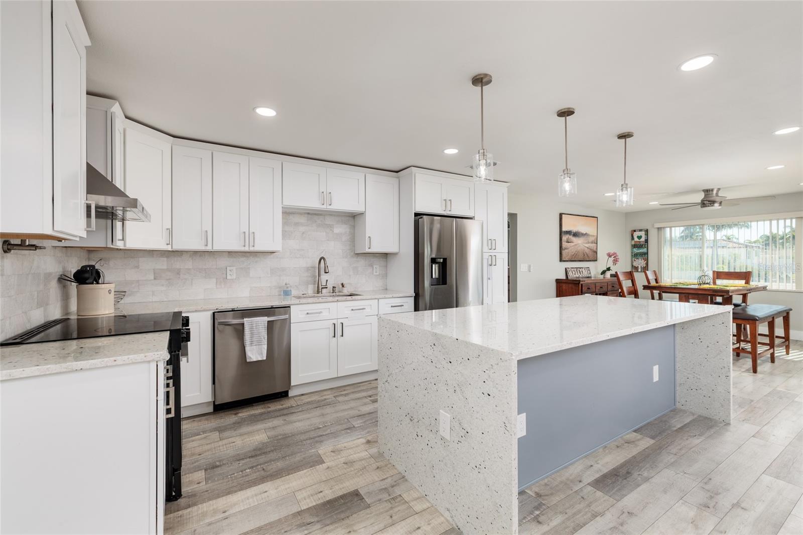 RIVIERA NORTH THE 1ST ADD - Residential