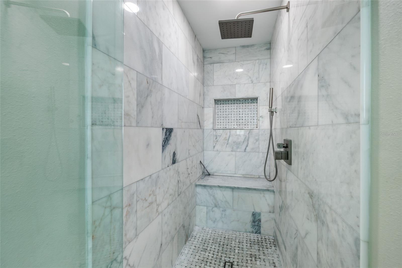 RIVIERA NORTH THE 1ST ADD - Residential