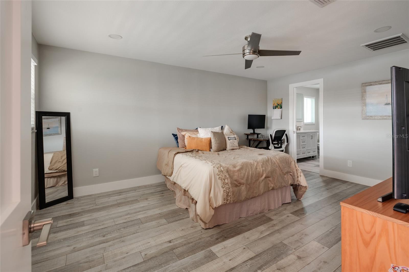 RIVIERA NORTH THE 1ST ADD - Residential