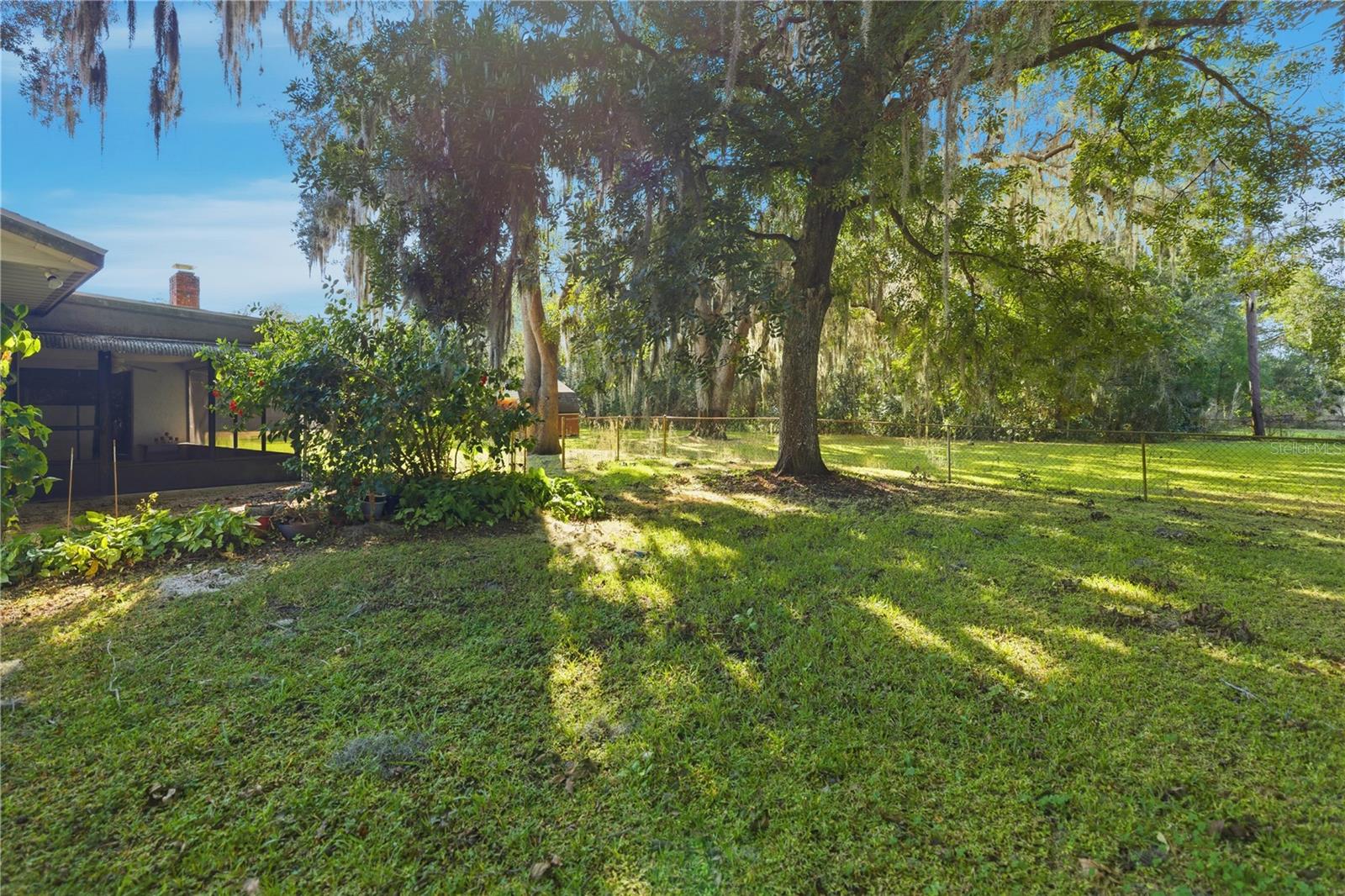 ARCHWOOD ESTATES UNREC SUB - Residential