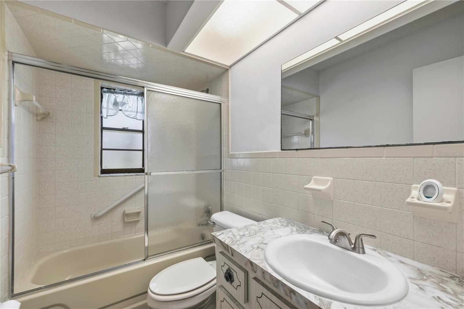 ARCHWOOD ESTATES UNREC SUB - Residential