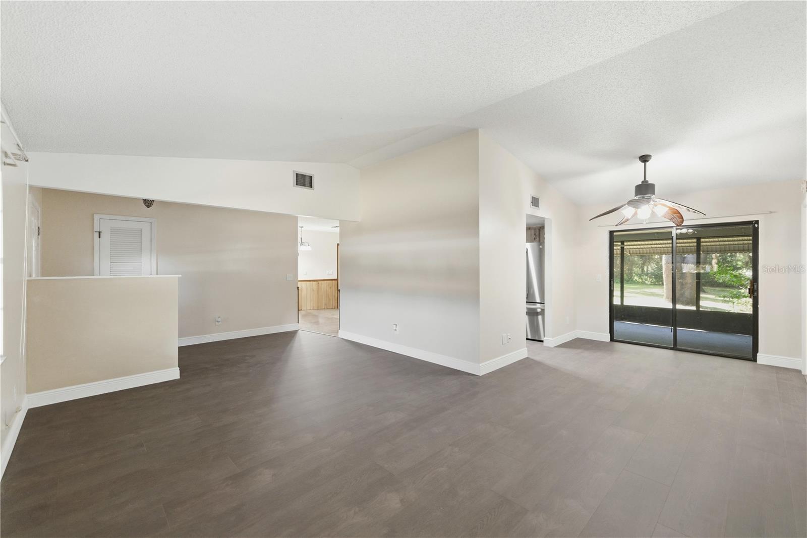 ARCHWOOD ESTATES UNREC SUB - Residential