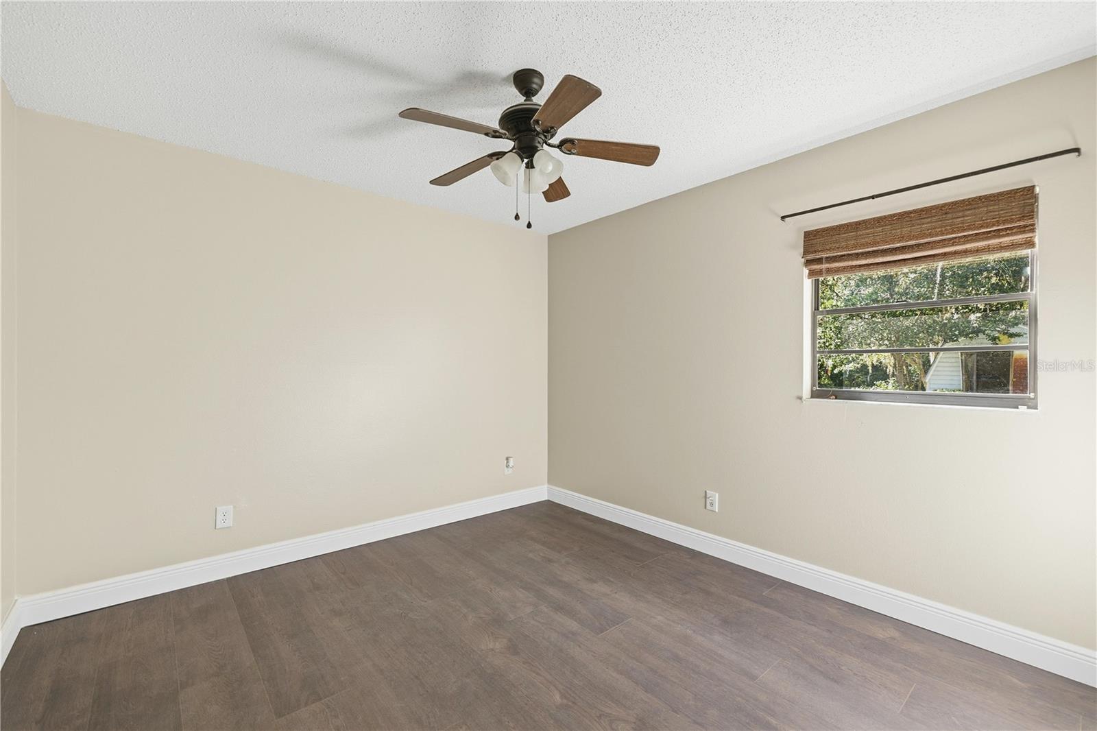 ARCHWOOD ESTATES UNREC SUB - Residential