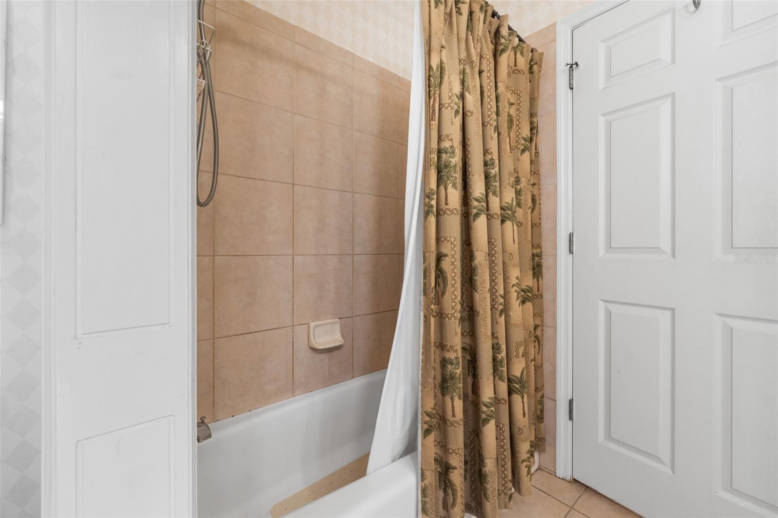 HAILE PLANTATION UNIT 33 PH II - Residential